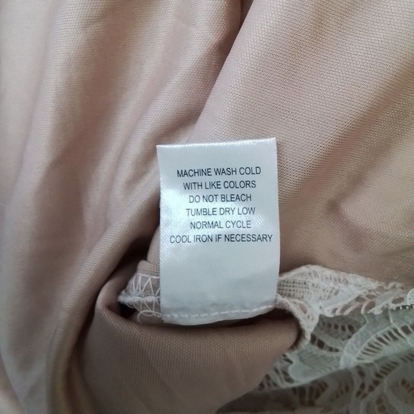 Glamour Nights White Size 6 Round Neck Lace Side Slit Midi Dress Flutter Sleeve - Picture 13 of 13